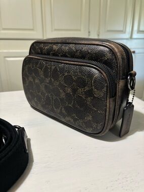 Coach loved leather & monogram new w/o tag